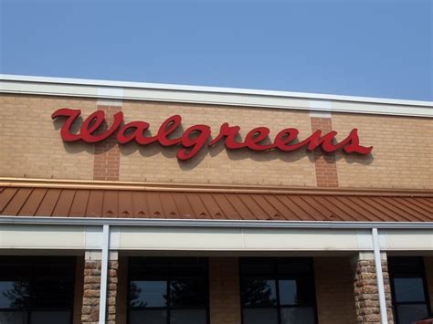 walgreens waukesha|Walgreens Pharmacies & Stores Near Waukesha, WI